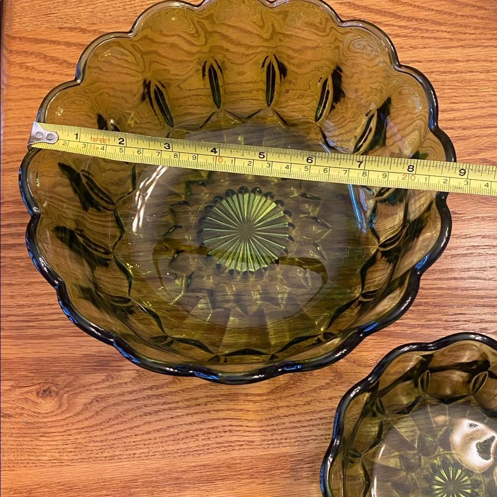 Vintage Indiana Mid Century Green Scallop Set of (4) Total, Green Glass Bowls